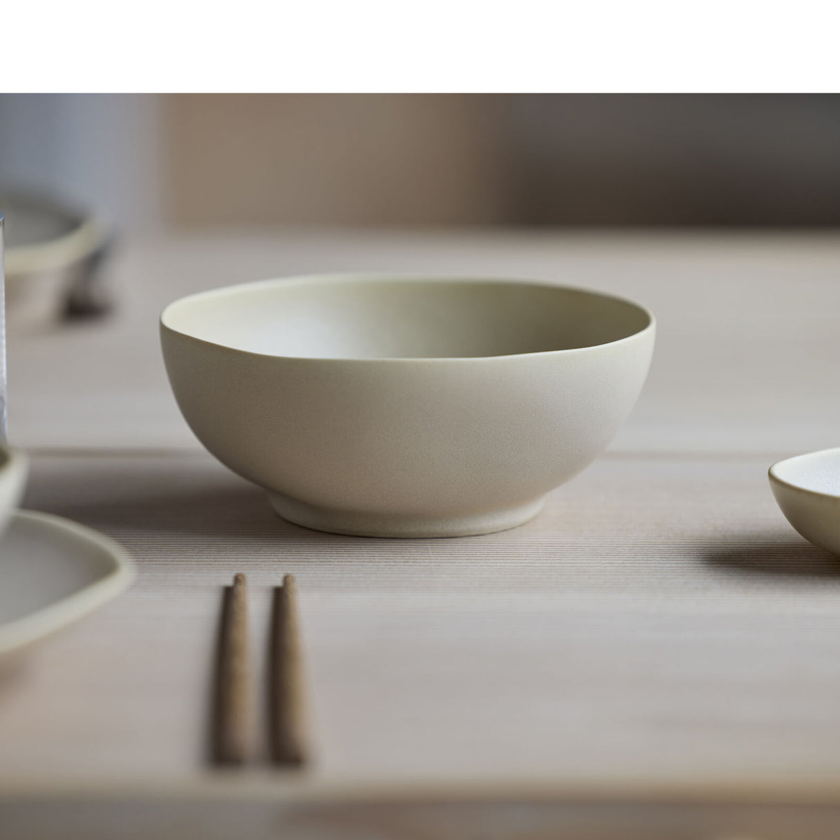 Soy sauce bowl Shoku 9 cm Soft Beige