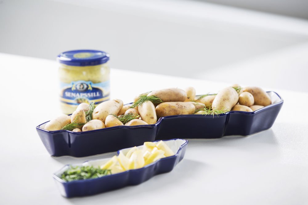 Sweden shaped serving bowl