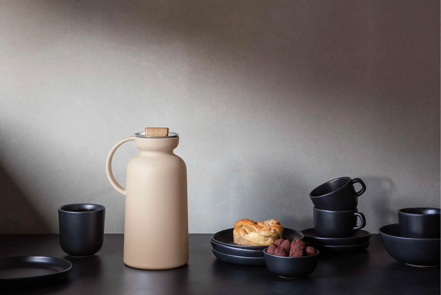 Silhouette vacuum jug 1.0 l Soft beige