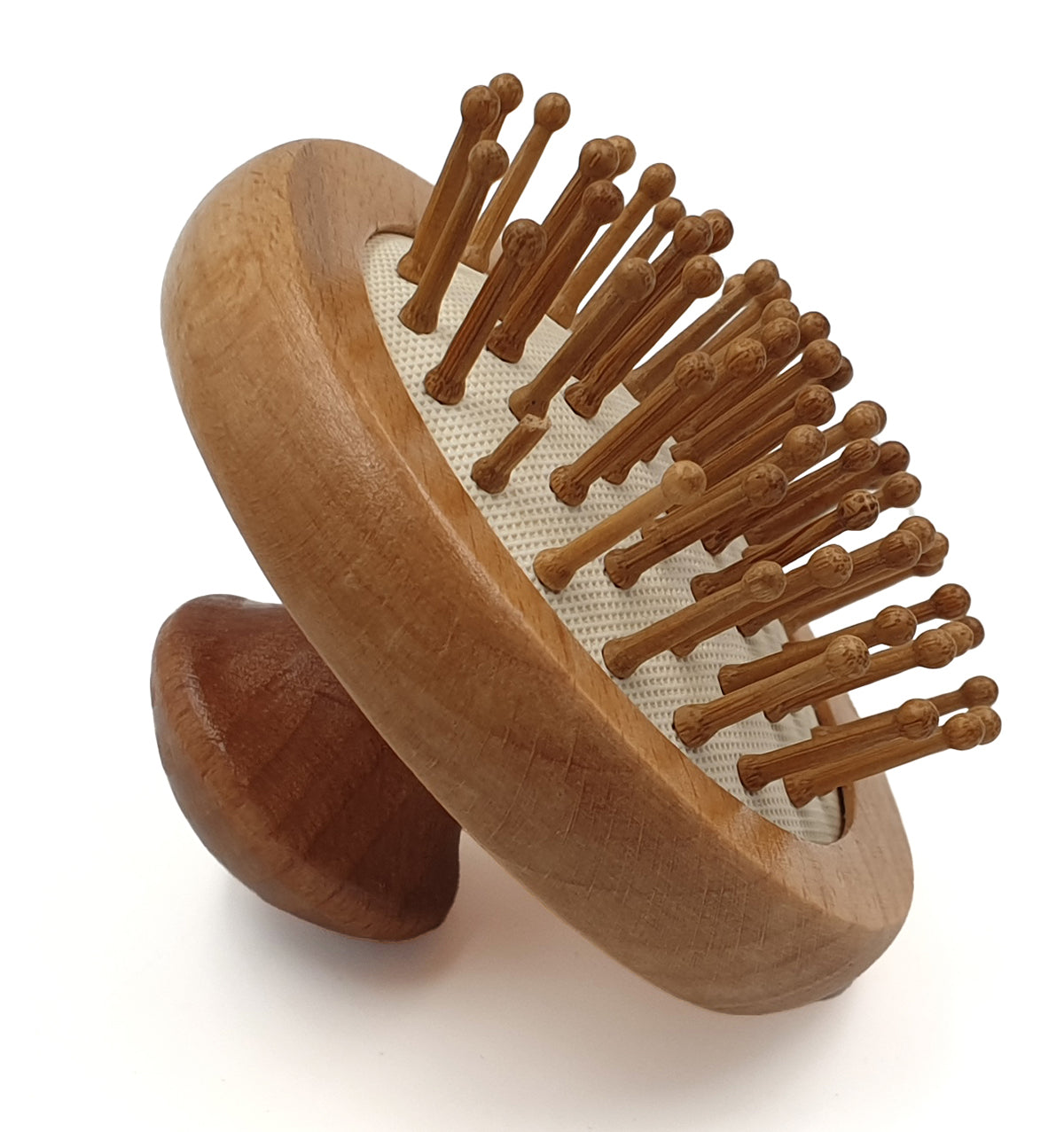 Round wooden comb